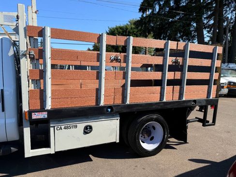 Used 2011 Ford F550 2WD Crew Cab Super Duty w/ Payload Upgrade Pkg image 18