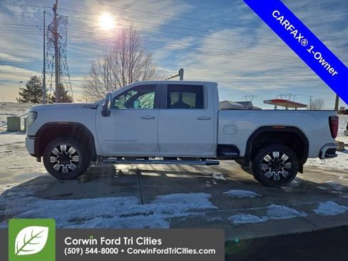Used 2024 GMC Sierra 3500 Denali w/ Denali Reserve Package image 9