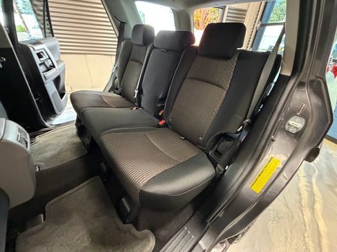 Used 2010 Toyota 4Runner SR5 AWD/4WD image 6