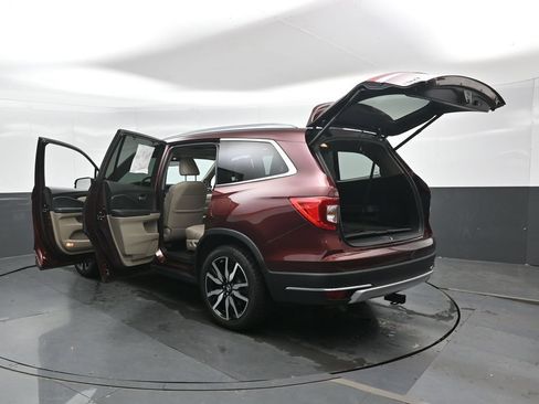 Used 2021 Honda Pilot Elite image 48