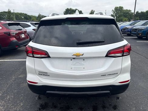 Used 2024 Chevrolet Equinox Premier AWD/4WD image 4