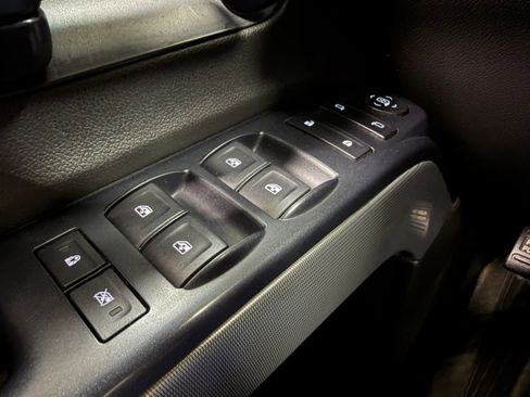 Used 2018 Chevrolet Silverado 1500 LT w/ All Star Edition image 26