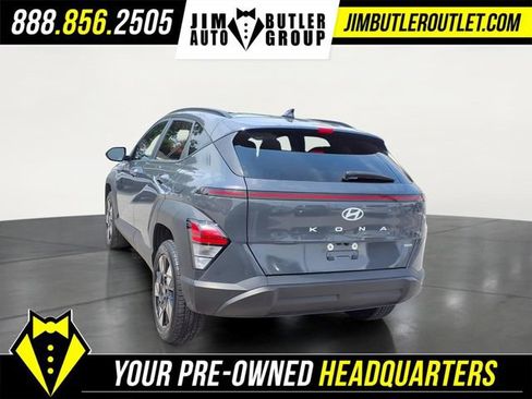 Used 2024 Hyundai Kona SEL AWD/4WD image 2