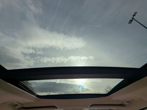 Used 2019 Ford Escape Titanium image 28