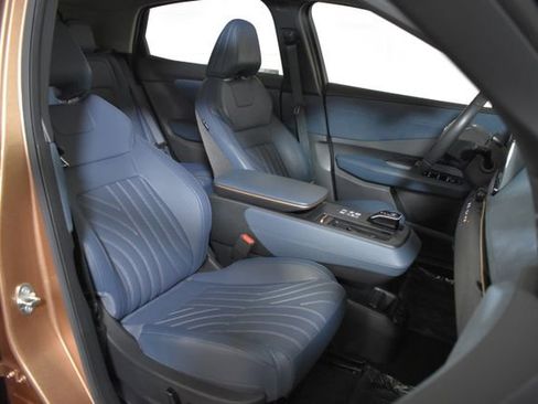Certified 2023 Nissan Ariya AWD/4WD image 37
