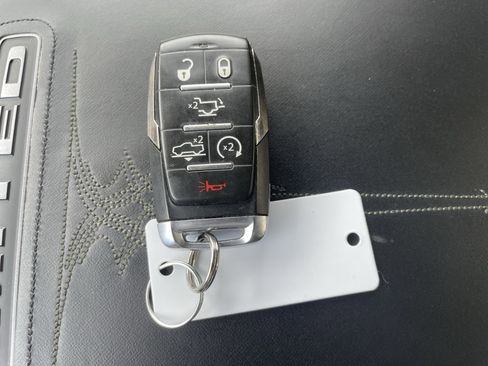 Used 2023 RAM 1500 Limited w/ Body Color Bumper Group image 28