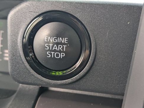 Used 2024 Toyota Tacoma SR5 AWD/4WD image 23