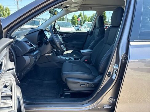 Used 2024 Subaru Forester Premium AWD/4WD image 14
