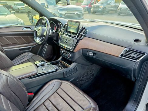 Used 2017 Mercedes-Benz GLS 63 AMG 4MATIC image 43