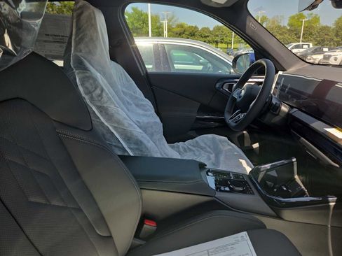 New 2026 BMW X3 xDrive30 w/ Premium Package AWD/4WD image 11