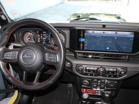 Used 2024 Jeep Wrangler Unlimited Rubicon 392 image 29