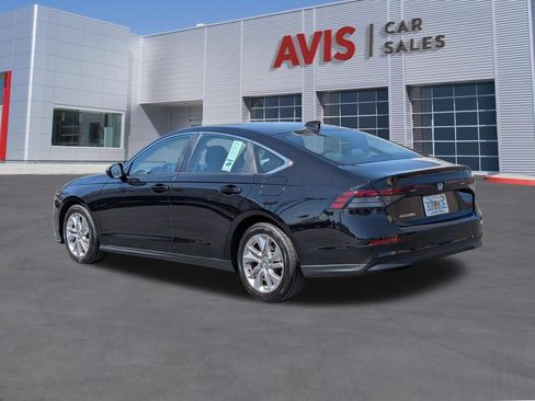 Used 2025 Honda Accord LX image 9