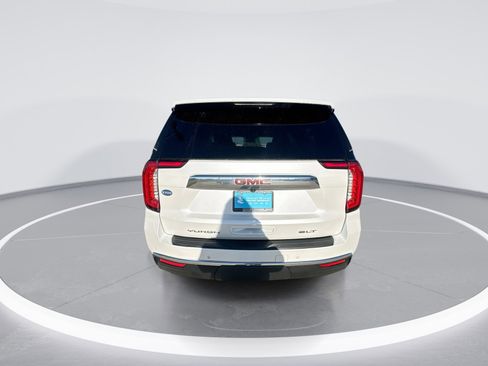 Used 2023 GMC Yukon XL SLT AWD/4WD image 7