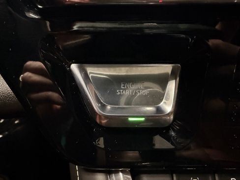 Used 2025 GMC Sierra 1500 Denali Ultimate image 44