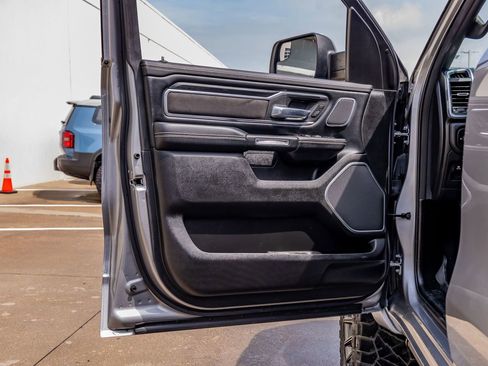 Used 2023 RAM 1500 Laramie AWD/4WD image 34