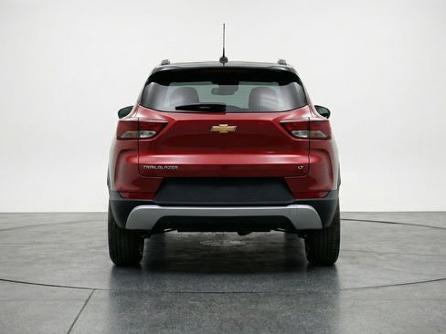 Used 2025 Chevrolet TrailBlazer LT image 7