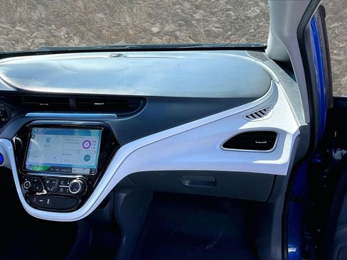 Used 2017 Chevrolet Bolt LT image 14