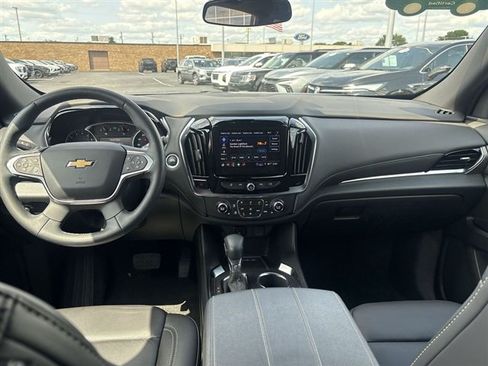 Certified 2023 Chevrolet Traverse LT w/ LPO, Floor Liner Package FWD image 19