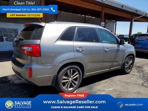 Used 2014 Kia Sorento SX w/ 3rd Row Package AWD/4WD image 4