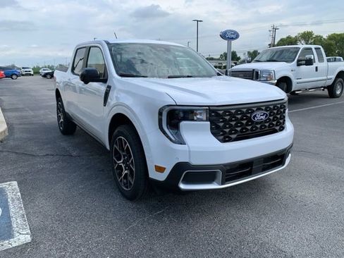 New 2025 Ford Maverick Lariat w/ 4K Tow Package AWD/4WD image 3