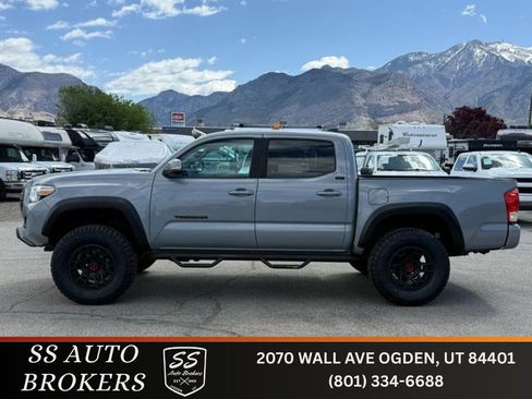 Used 2021 Toyota Tacoma SR5 w/ Trail Edition AWD/4WD image 1