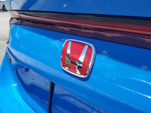 Used 2023 Honda Civic Type R image 15