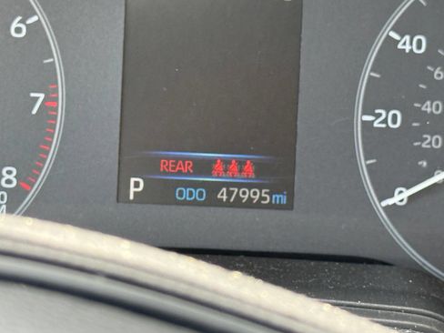 Used 2023 Toyota Corolla LE FWD image 8