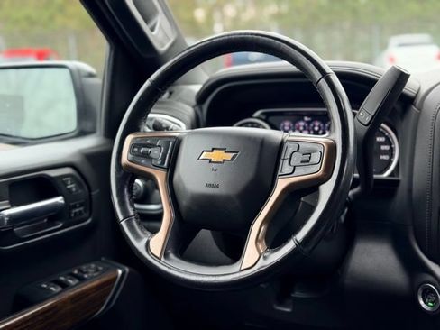 Used 2022 Chevrolet Silverado 1500 High Country w/ LPO, Dark Essentials Package AWD/4WD image 24