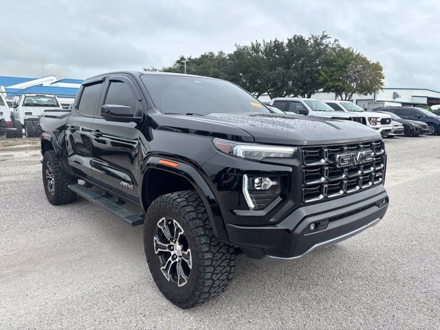 Used 2024 GMC Canyon AT4 AWD/4WD image 3
