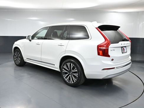 Used 2022 Volvo XC90 T8 Inscription Expression w/ Climate Package image 9