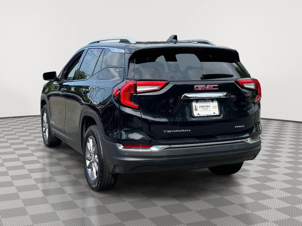 Used 2023 GMC Terrain SLT w/ Infotainment Package II AWD/4WD image 5