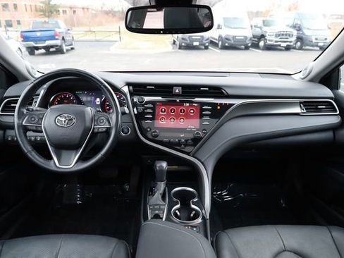 Used 2020 Toyota Camry XSE image 15