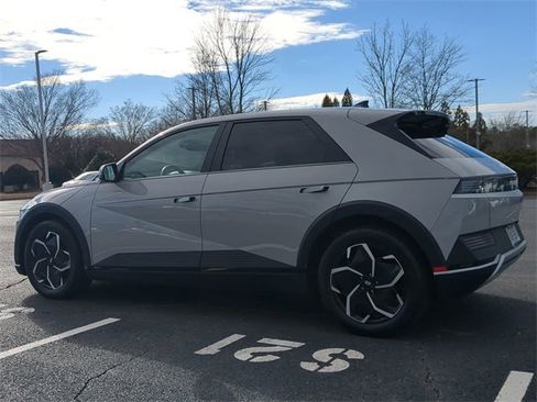 Used 2023 Hyundai Ioniq 5 SE image 6