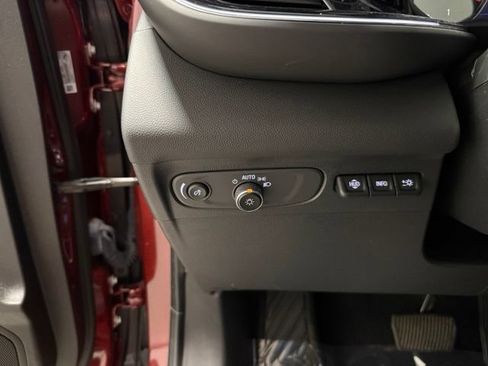 Used 2023 Buick Envision Avenir AWD/4WD image 20