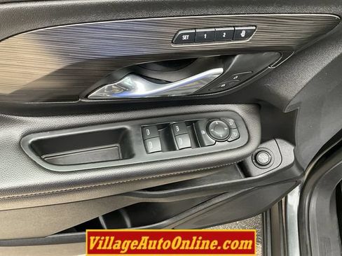 Used 2020 GMC Terrain SLT w/ Preferred Package AWD/4WD image 25
