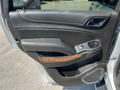 Used 2019 Chevrolet Tahoe Premier AWD/4WD image 18