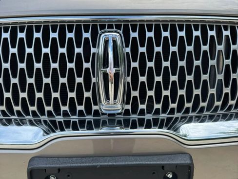 Used 2019 Lincoln Nautilus Select FWD image 21