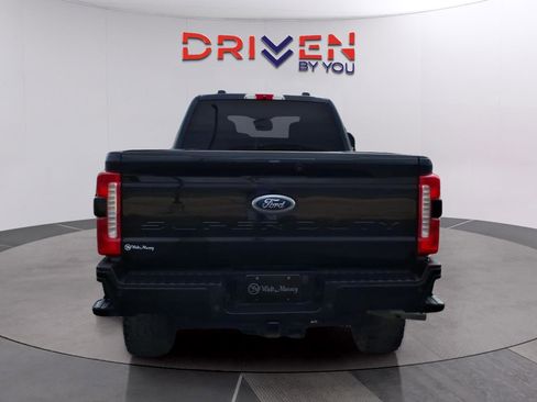 Used 2023 Ford F250 XLT w/ XLT Premium Package image 6