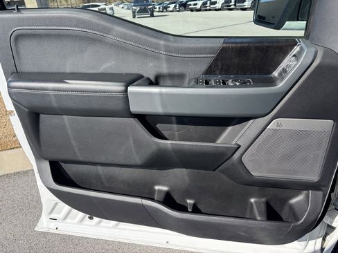 Used 2022 Ford F150 Lariat w/ Equipment Group 501A Mid image 13