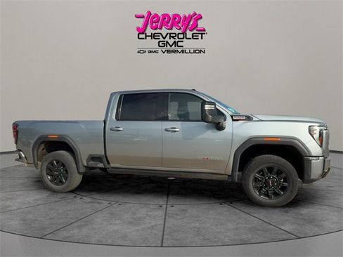 Used 2024 GMC Sierra 2500 AT4 w/ AT4 Premium Plus Package image 6