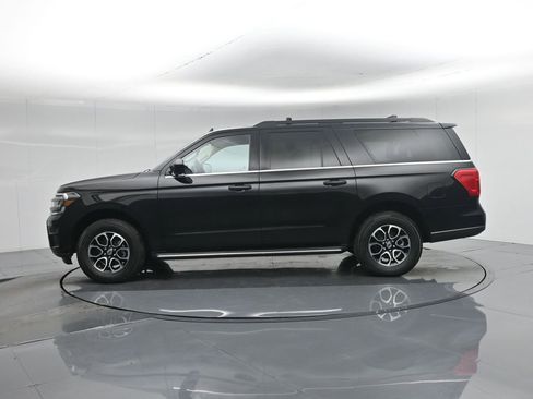 Used 2023 Ford Expedition Max XLT image 29