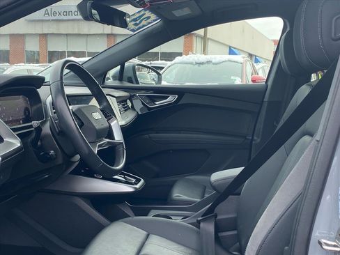 Used 2024 Audi Q4 e-tron Premium Plus w/ Premium Plus image 9