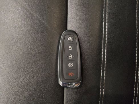 Used 2018 Ford Escape Titanium w/ Ford Safe & Smart Package image 32