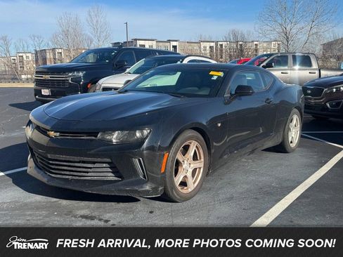 Used 2017 Chevrolet Camaro LT w/ Technology Package image 1