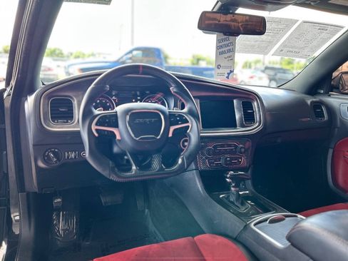 Used 2018 Dodge Charger R/T Scat Pack RWD image 39