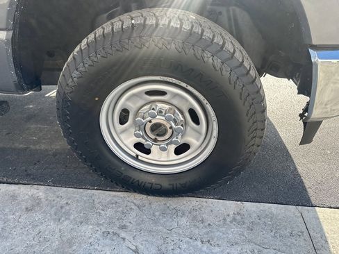 Used 2023 Ford F250 XL w/ XL Off-Road Package image 5