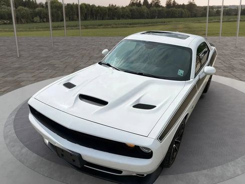 Used 2020 Dodge Challenger R/T Scat Pack w/ Driver Convenience Group RWD image 13