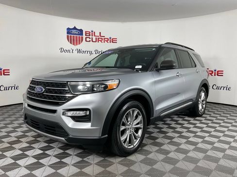 Certified 2024 Ford Explorer XLT w/ Equipment Group 202A RWD image 7