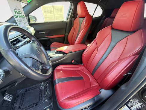 Used 2021 Lexus UX 250h F Sport AWD/4WD image 10
