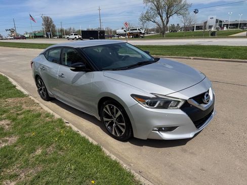 Used 2017 Nissan Maxima 3.5 SV FWD image 7
